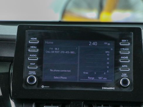 Used 2024 Toyota Camry SE FWD image 16