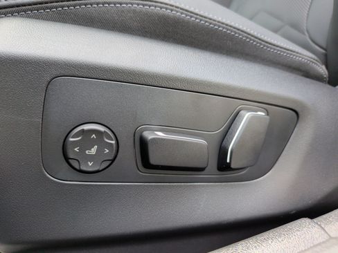 Used 2026 BMW 530i RWD image 26