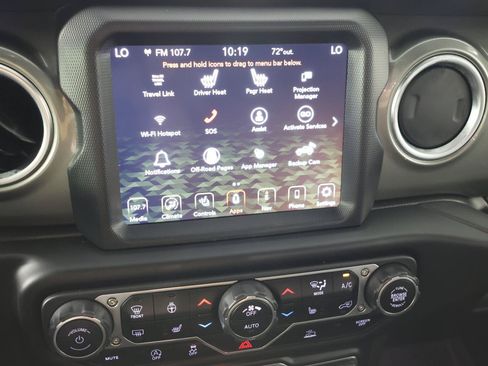 Used 2023 Jeep Wrangler Unlimited Sahara w/ LED Lighting Group AWD/4WD image 16