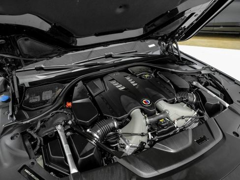 Used 2021 BMW ALPINA B7 xDrive image 51