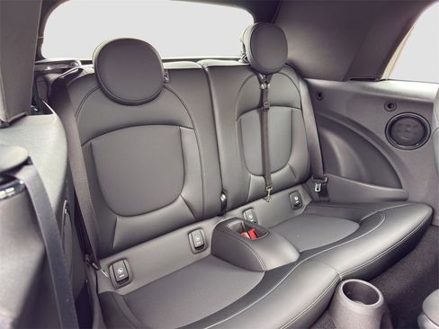 Used 2022 MINI Cooper S image 17