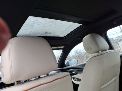 Used 2018 Chevrolet Impala Premier w/ Premier Confidence Package image 11