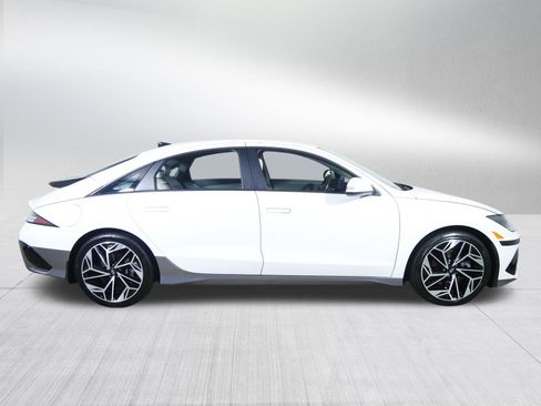 Used 2024 Hyundai Ioniq 6 SEL AWD/4WD image 8