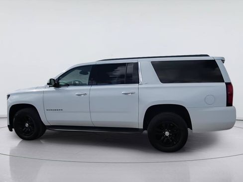 Used 2015 Chevrolet Suburban LT RWD image 6