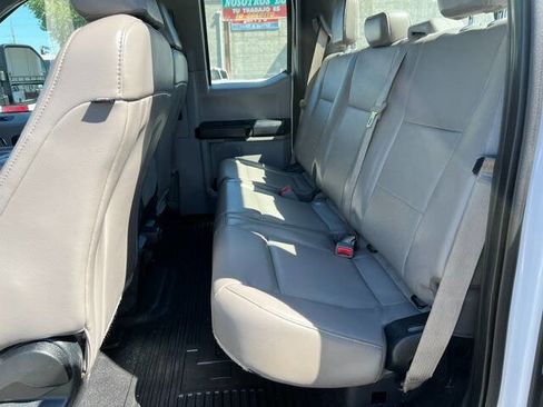 Used 2017 Ford F250 XL w/ Power Equipment Group AWD/4WD image 16