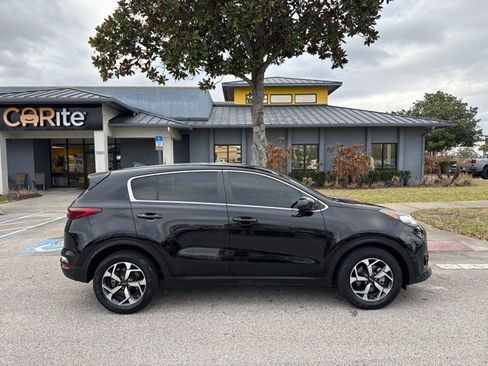 Used 2021 Kia Sportage LX FWD image 8