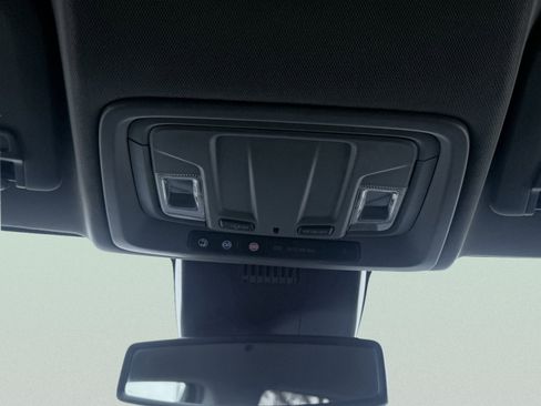 Used 2025 GMC Sierra 1500 SLT image 61