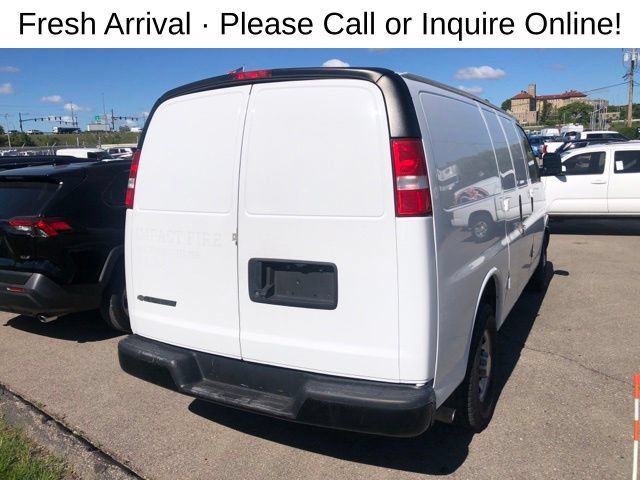 Used 2020 Chevrolet Express 2500 w/ Communications Package RWD image 4