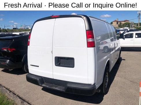 Used 2020 Chevrolet Express 2500 w/ Communications Package RWD image 4