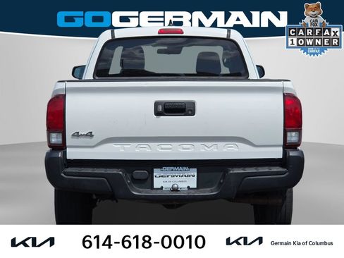 Used 2021 Toyota Tacoma SR AWD/4WD image 9
