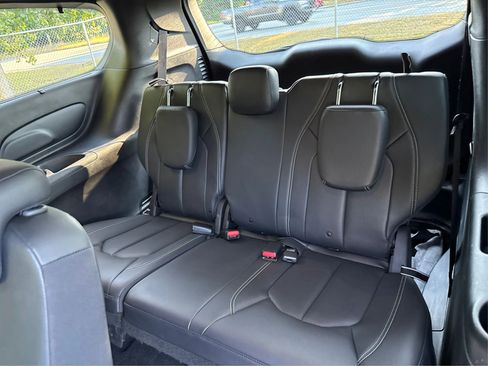 Used 2019 Chrysler Pacifica Touring-L w/ S Appearance Package image 28