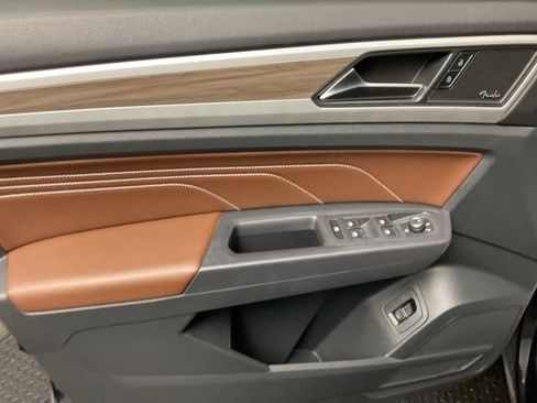 Used 2021 Volkswagen Atlas SEL Premium image 10