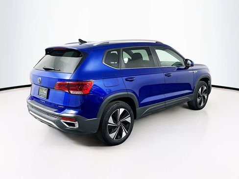 Used 2024 Volkswagen Taos SE image 9