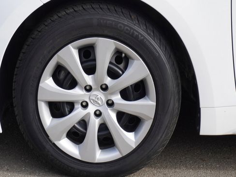 Used 2020 Toyota Corolla LE image 7