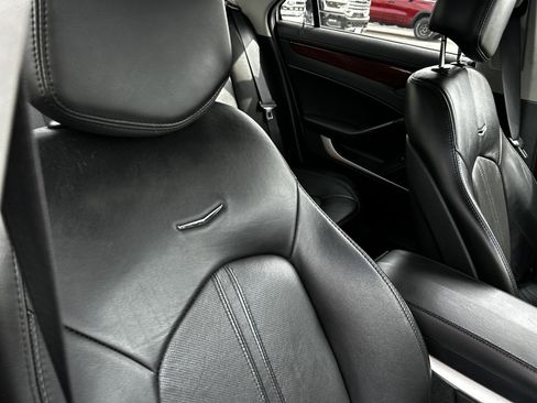 Used 2010 Cadillac CTS Luxury image 13