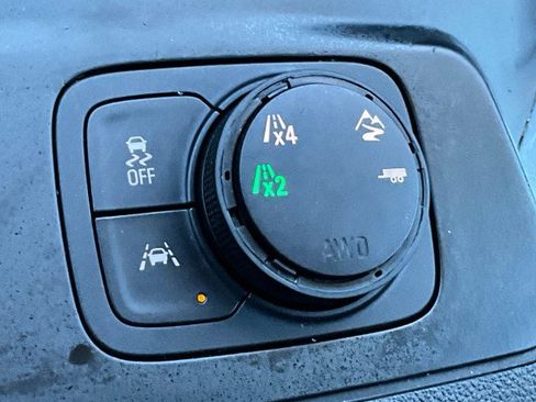 Used 2020 Chevrolet Traverse Premier w/ Redline Edition image 28