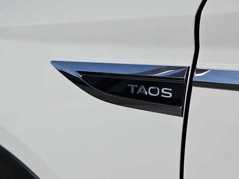 Used 2023 Volkswagen Taos S image 13