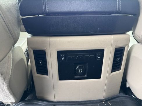 Used 2018 RAM 1500 Limited image 15