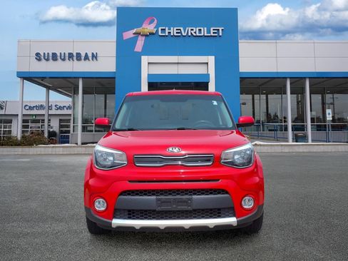 Used 2018 Kia Soul + FWD image 2