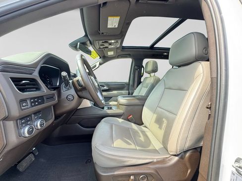 Used 2023 GMC Yukon XL SLT w/ SLT Premium Package AWD/4WD image 20