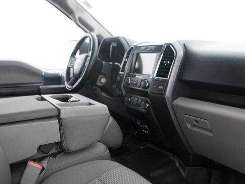 Used 2016 Ford F150 XLT w/ Equipment Group 302A Luxury AWD/4WD image 34