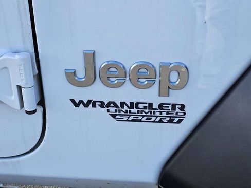 Used 2020 Jeep Wrangler Unlimited Sport S AWD/4WD image 6