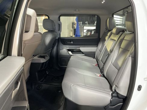 Used 2024 Toyota Tundra Limited image 30