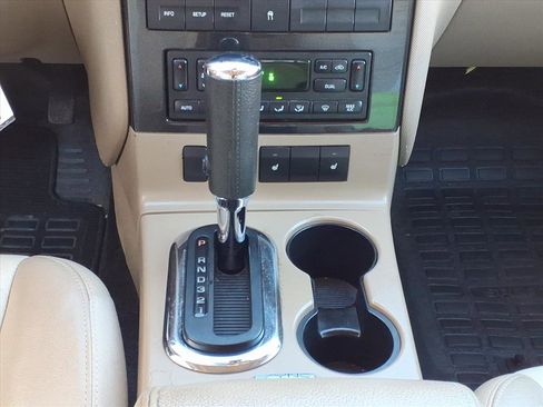 Used 2008 Ford Explorer Sport Trac Limited image 7