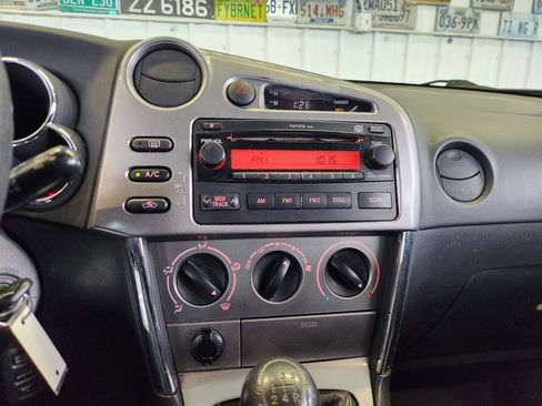 Used 2005 Toyota Matrix image 6