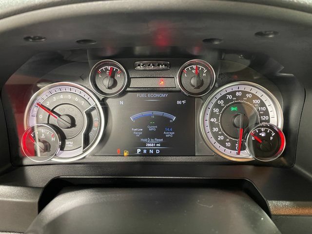 Used 2024 RAM 1500 Warlock AWD/4WD image 15