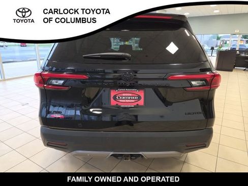 Used 2024 Toyota Grand Highlander AWD image 8