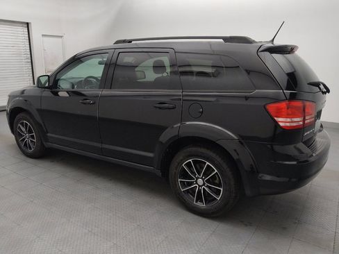 Used 2018 Dodge Journey SE w/ Connectivity Group FWD image 3