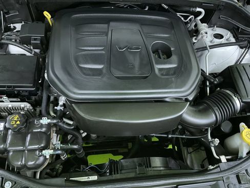 Used 2021 Dodge Durango SXT w/ 3rd Row Seating Group RWD image 29