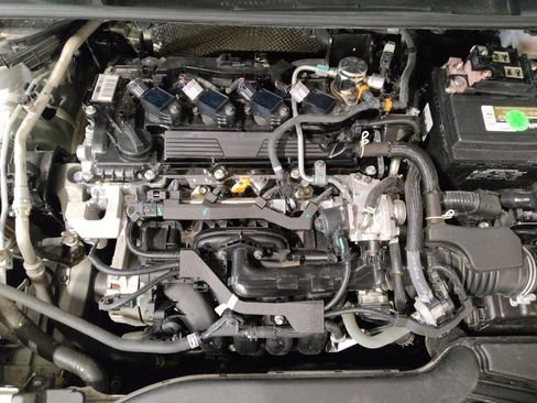 Used 2024 Toyota Corolla LE image 30