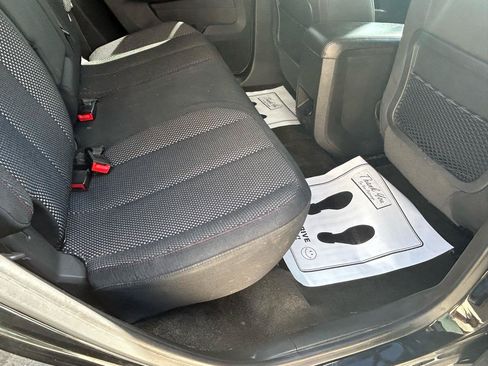Used 2017 Chevrolet Equinox LT w/ Convenience Package FWD image 11