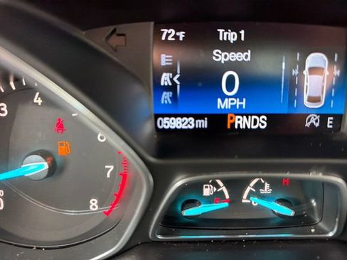 Used 2019 Ford Escape SEL AWD/4WD image 18