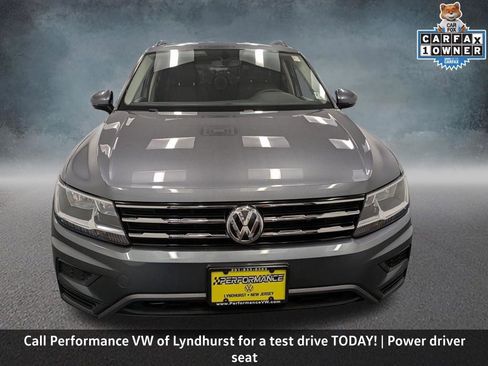Used 2021 Volkswagen Tiguan SE w/ Panoramic Sunroof Package image 2