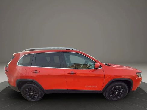 Used 2021 Jeep Cherokee Latitude Lux w/ Comfort/Convenience Group AWD/4WD image 4