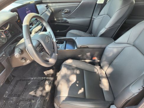 Certified 2023 Lexus ES 350 w/ Premium Package FWD image 5