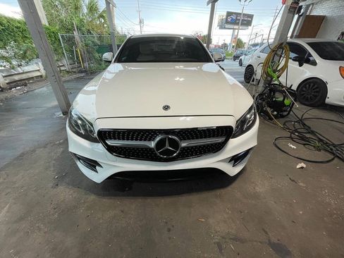 Used 2018 Mercedes-Benz E 300 image 1