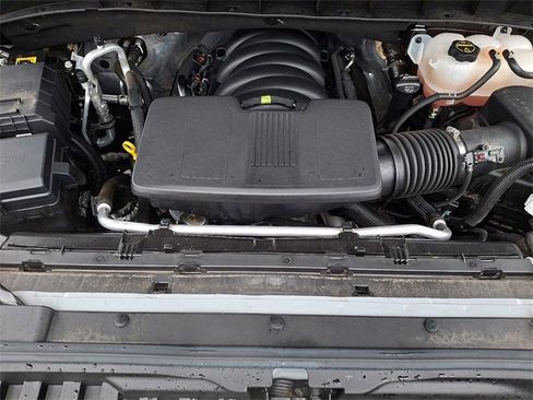 Used 2024 Chevrolet Silverado 1500 LT w/ Z71 Off-Road Package image 28