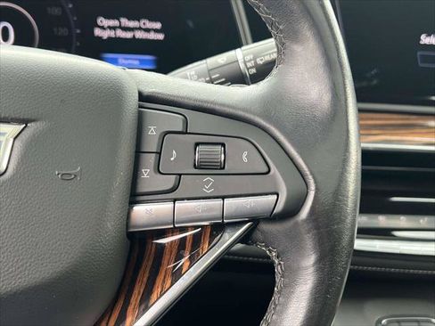 Used 2021 Cadillac Escalade Premium Luxury AWD/4WD image 26