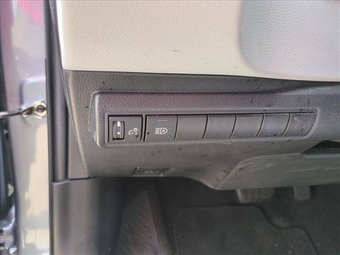 Used 2024 Toyota Corolla SE FWD image 13