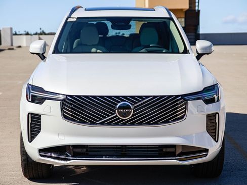 New 2026 Volvo XC90 T8 Ultra w/ Protection Package Premier AWD/4WD image 2