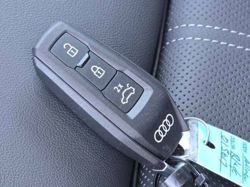 Used 2025 Audi Q5 Premium Plus w/ Premium Plus image 42