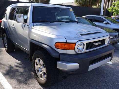 Used 2007 Toyota FJ Cruiser 4WD image 6