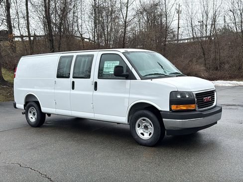 New 2026 GMC Savana 3500 Extended w/ Driver Convenience Package RWD image 2