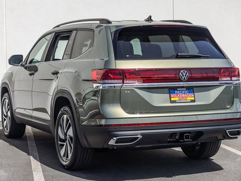 New 2026 Volkswagen Atlas SE image 3