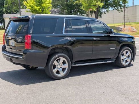 Used 2020 Chevrolet Tahoe Premier RWD image 4
