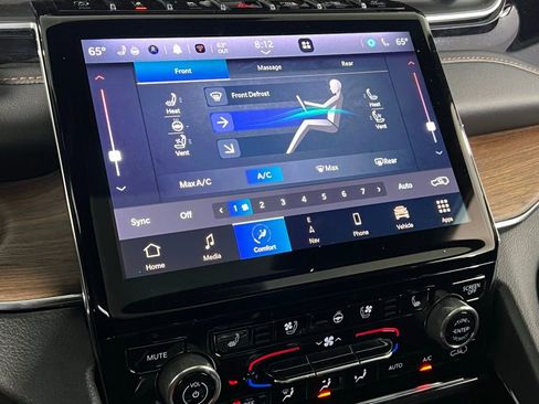 Used 2023 Jeep Grand Cherokee L Summit w/ High Altitude Package image 22